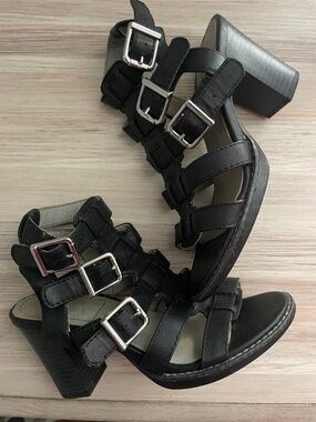 White Mountain Strappy Sandals
